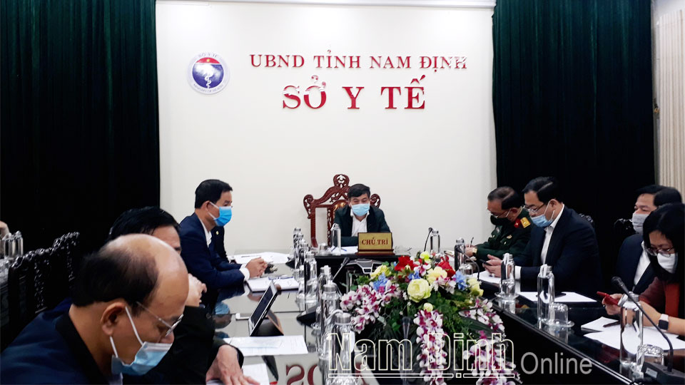Đồng chí Trần Lê Đoài, TUV, Phó Chủ tịch UBND tỉnh dự hội nghị tại điểm cầu tỉnh ta.