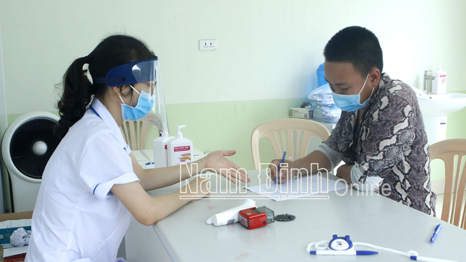 Khai báo y tế đối với người xét nghiệm nhanh kháng nguyên SARS-CoV-2 tại Bệnh viện Đa khoa Ngọc Bích.