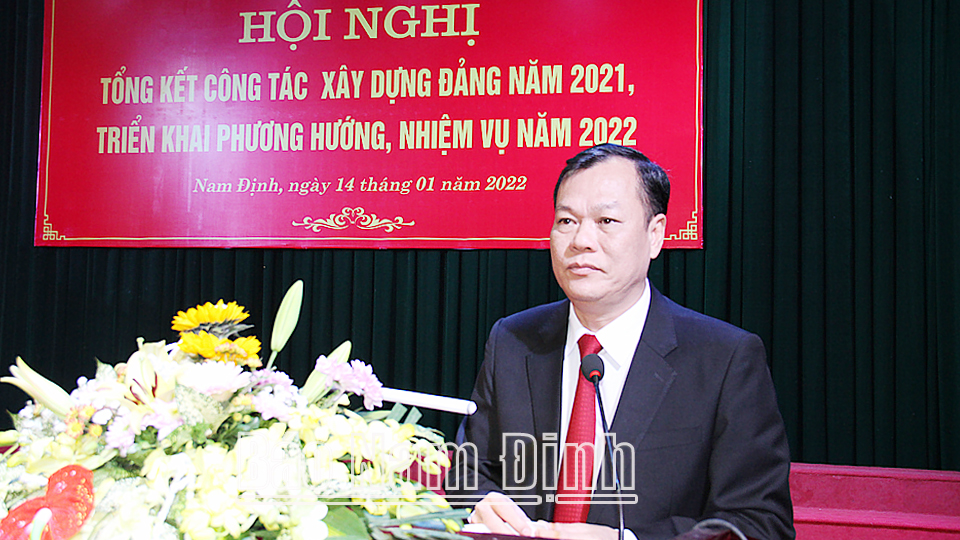 Đồng chí Lê Quốc Chỉnh, Phó Bí thư Thường trực Tỉnh ủy, Chủ tịch HĐND tỉnh, Trưởng Đoàn ĐBQH tỉnh phát biểu chỉ đạo hội nghị.