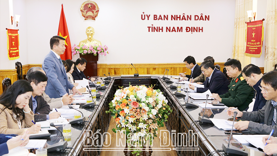 Quang cảnh buổi làm việc.